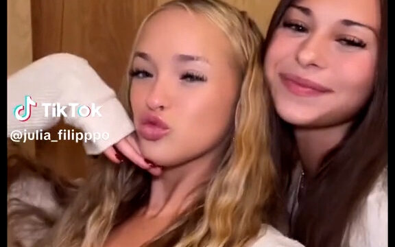 Sophie Rain and Julia Flippo new Onlyfans video – Viral