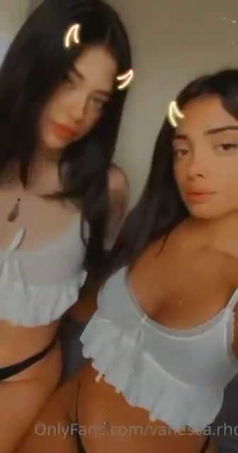Vanessa Rhd Nude Show with her friend – Onlyfans video